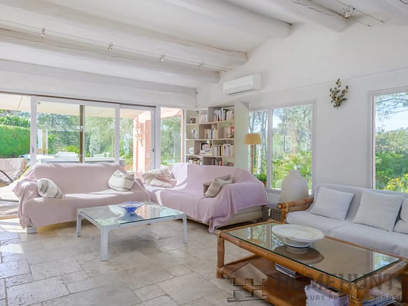 7 Bedroom Villa/House in Bormes Les Mimosas 36