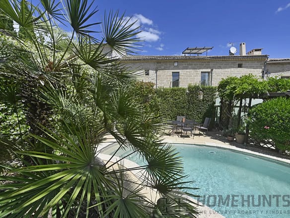 7 Bedroom Villa/House in Uzes 3