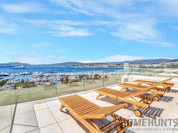 5 Bedroom Apartment in Cannes 6