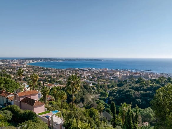 5 Bedroom Villa/House in Cannes 26