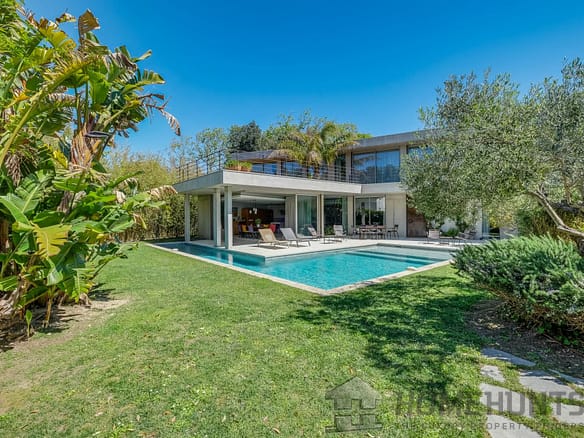5 Bedroom Villa/House in Marseille 32