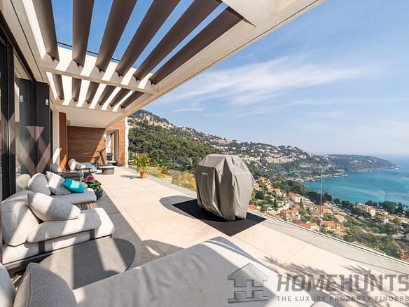2 Bedroom Apartment in Roquebrune Cap Martin 36