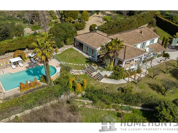 6 Bedroom Villa/House in Opio 18
