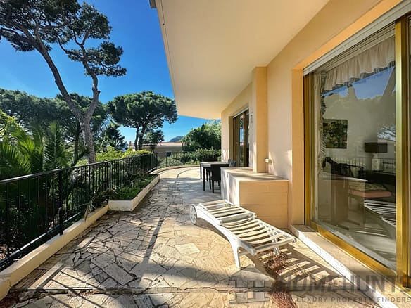 3 Bedroom Apartment in Cap D Ail 3