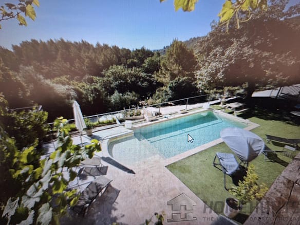 5 Bedroom Villa/House in Le Cannet Des Maures 4