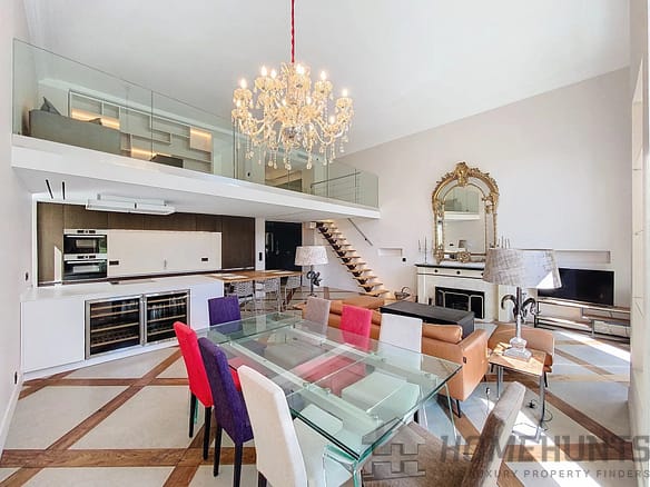 3 Bedroom Apartment in Cannes 2