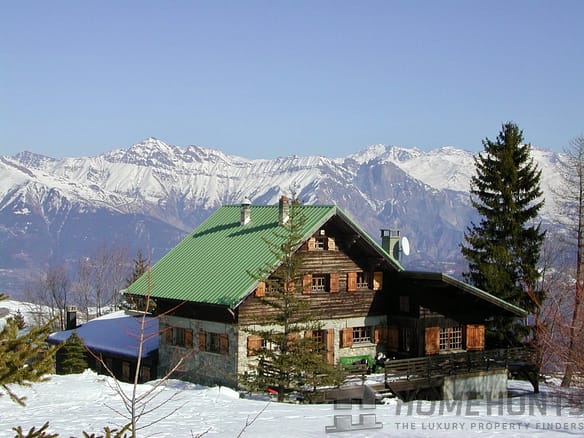 8 Bedroom Chalet in Fontcouverte La Toussuire 10