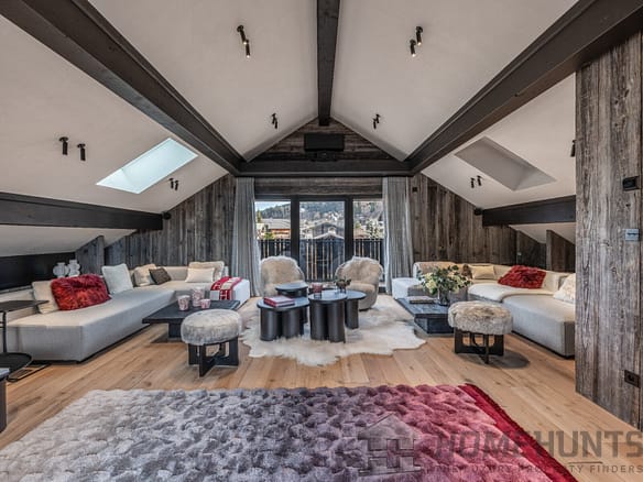 6 Bedroom Chalet in Megeve 24
