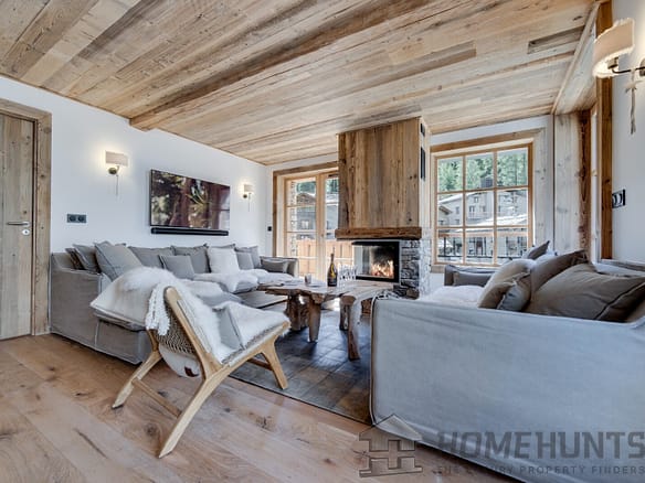8 Bedroom Apartment in Val Thorens 10