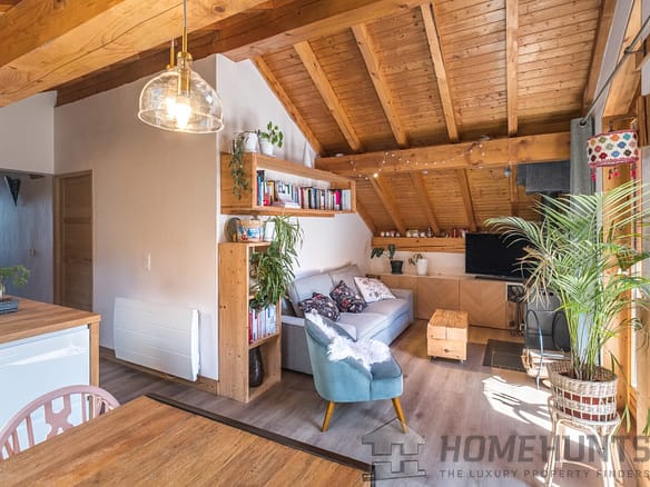 8 Bedroom Chalet in Meribel 18