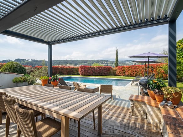 6 Bedroom Villa/House in La Colle Sur Loup 18