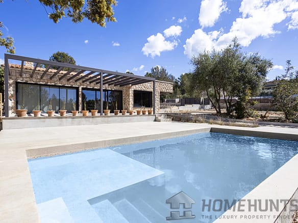 4 Bedroom Villa/House in Bunyola 8