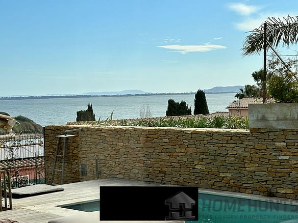 3 Bedroom Apartment in Carqueiranne 10