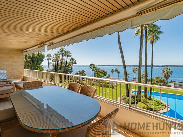 3 Bedroom Apartment in Cannes 3