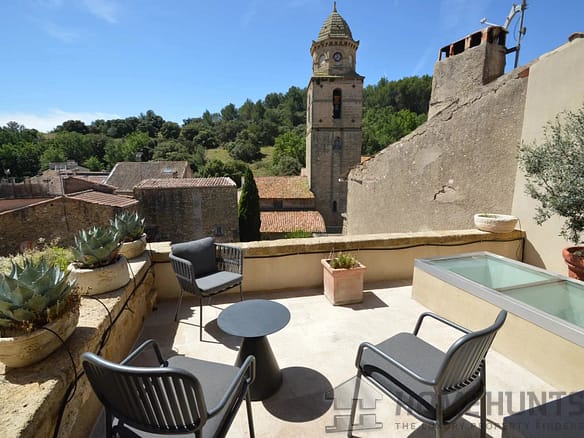 4 Bedroom Villa/House in Rognes 14