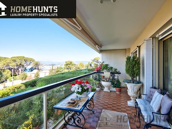 3 Bedroom Apartment in Nice - Mont Boron 24