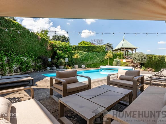 4 Bedroom Villa/House in Saint-romain-au-mont-d'or 24