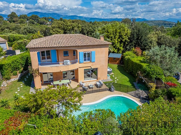 3 Bedroom Villa/House in Biot 3