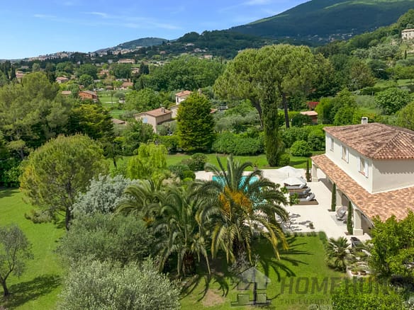 4 Bedroom Villa/House in Chateauneuf Grasse 28