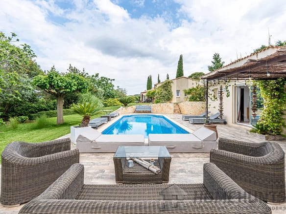 5 Bedroom Villa/House in Eguilles 14