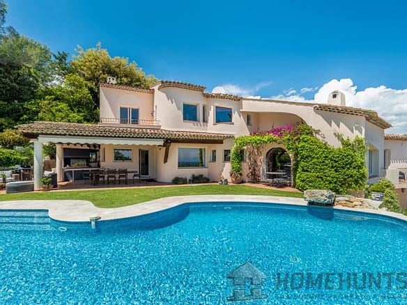 6 Bedroom Villa/House in Valbonne 7