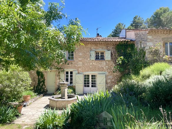 6 Bedroom Villa/House in Salernes 18