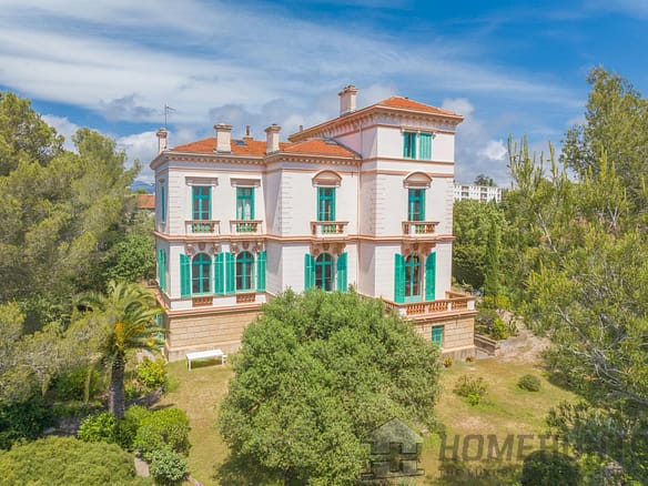 7 Bedroom Villa/House in St Raphael 6
