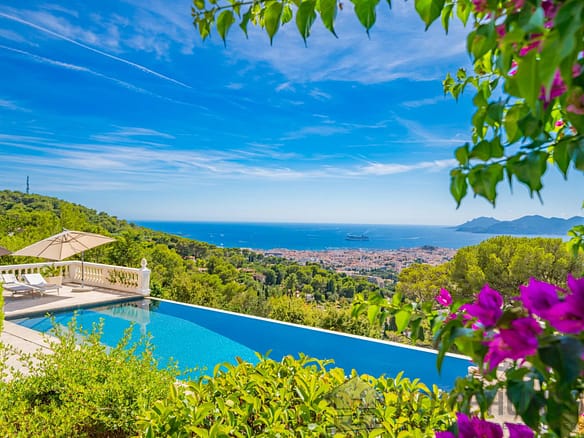6 Bedroom Villa/House in Le Cannet 6