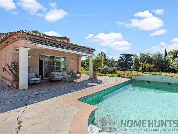 5 Bedroom Villa/House in Mougins 36