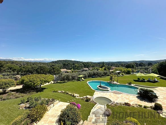 6 Bedroom Villa/House in Mougins 32