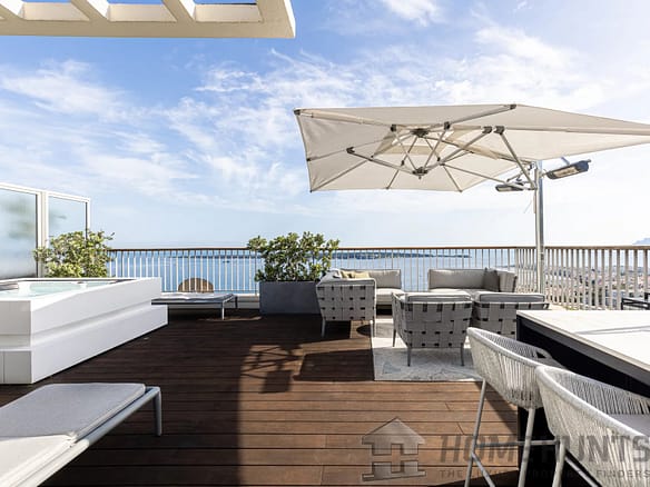 4 Bedroom Apartment in Cannes 7