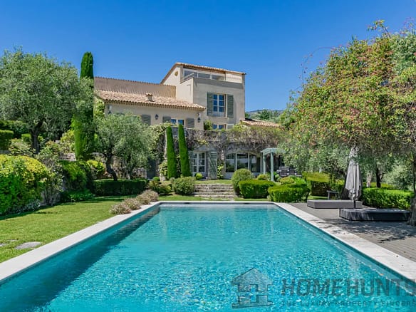 5 Bedroom Villa/House in Valbonne 22