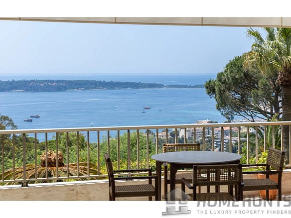 3 Bedroom Apartment in Cannes 2