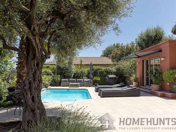 4 Bedroom Villa/House in Vence 4