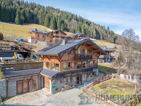 5 Bedroom Chalet in Morzine 10