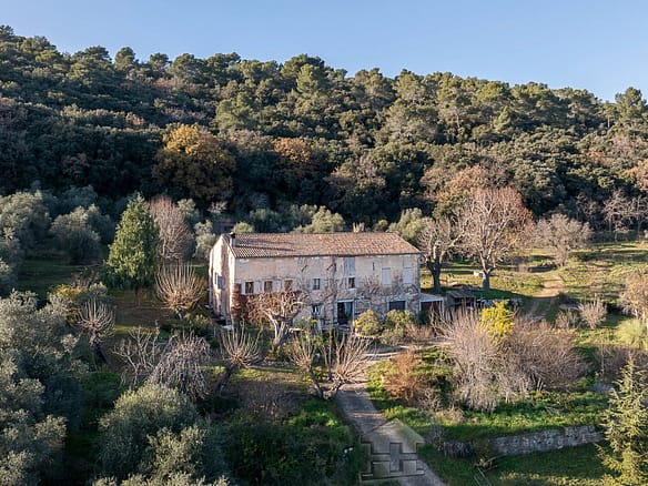 4 Bedroom Villa/House in Montauroux 3