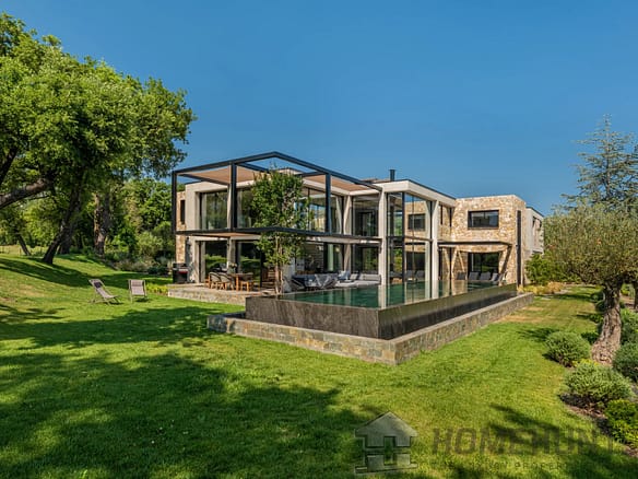 5 Bedroom Villa/House in Opio 3