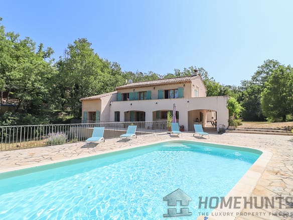 4 Bedroom Villa/House in St Paul En Foret 26