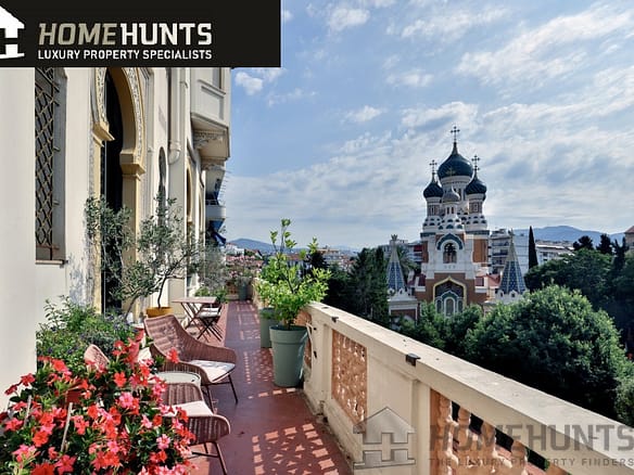 5 Bedroom Apartment in Nice 34