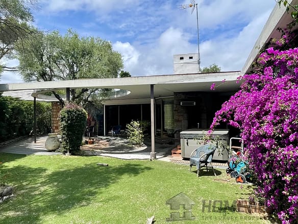 4 Bedroom Villa/House in Cap D Antibes 3