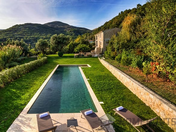 4 Bedroom Villa/House in Vence 28
