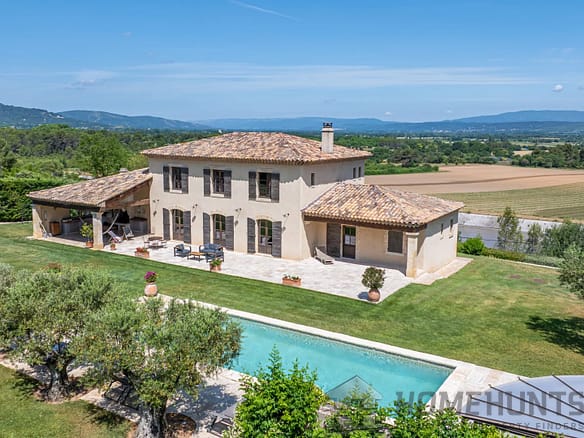 5 Bedroom Villa/House in Aix En Provence 2