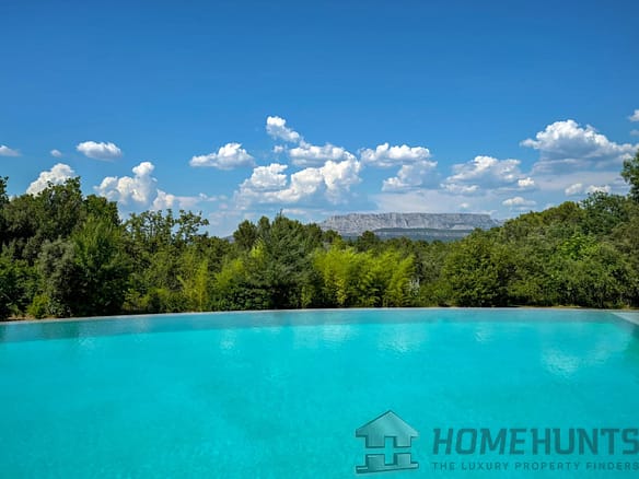 4 Bedroom Villa/House in Aix En Provence 2