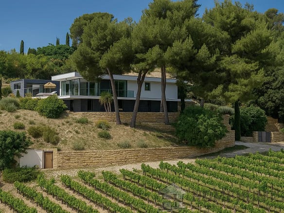 5 Bedroom Villa/House in Cassis 4