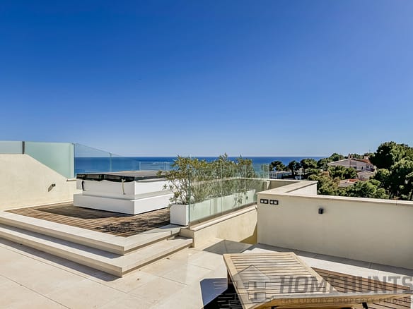 3 Bedroom Apartment in Bendinat 10