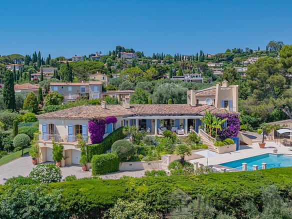 6 Bedroom Villa/House in Mougins 14