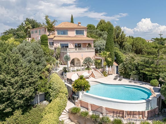 6 Bedroom Villa/House in Cagnes Sur Mer 14