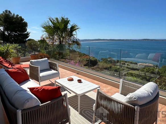 4 Bedroom Villa/House in Carqueiranne 32