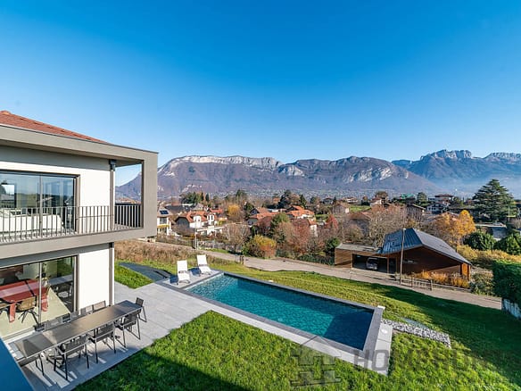 4 Bedroom Villa/House in Sevrier 36