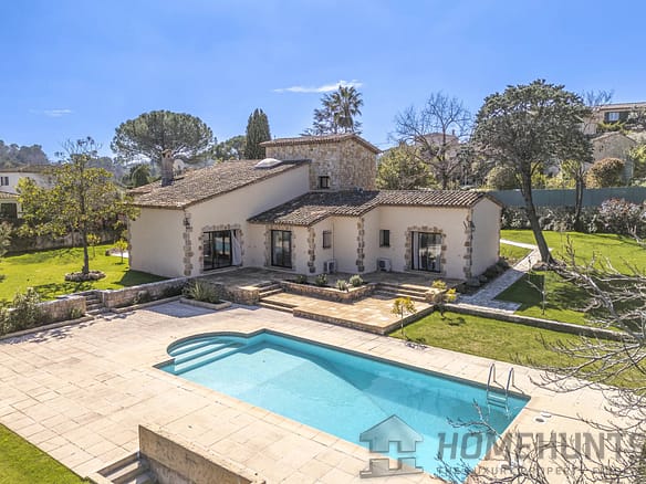 4 Bedroom Villa/House in Valbonne 12